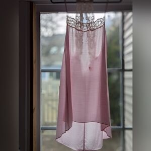 Elegant Pink Lace Trim Chemise